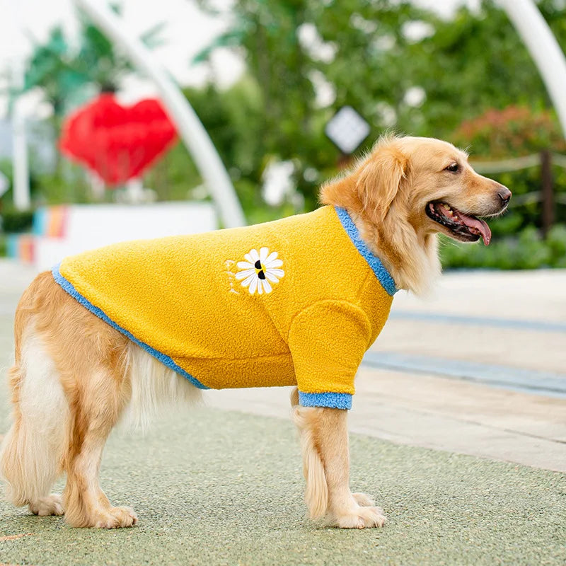 Large Dog Fleece Hoodie – Warm & Comfortable for Golden Retrievers & Labradors
